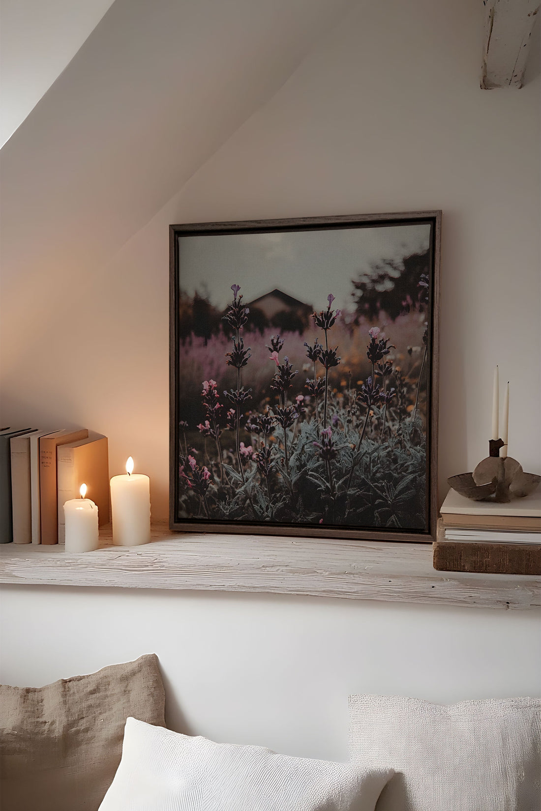 OLEKA CANVAS - SOUFFLE LAVANDE, Oeuvre sur toile étirée, encadré Brun Noyer