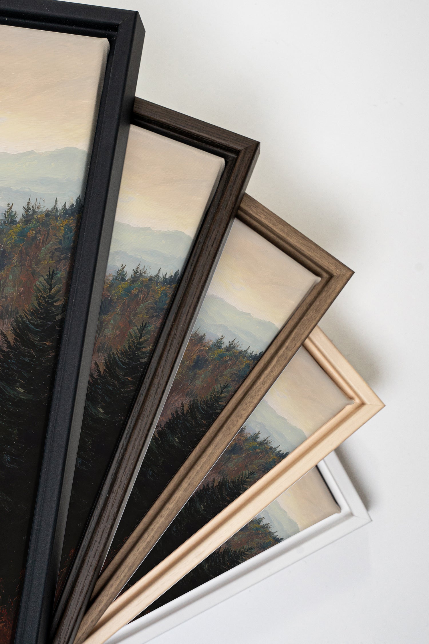 MOUNTAIN MORNING II, Oeuvre sur toile étirée, encadré Brun Noyer