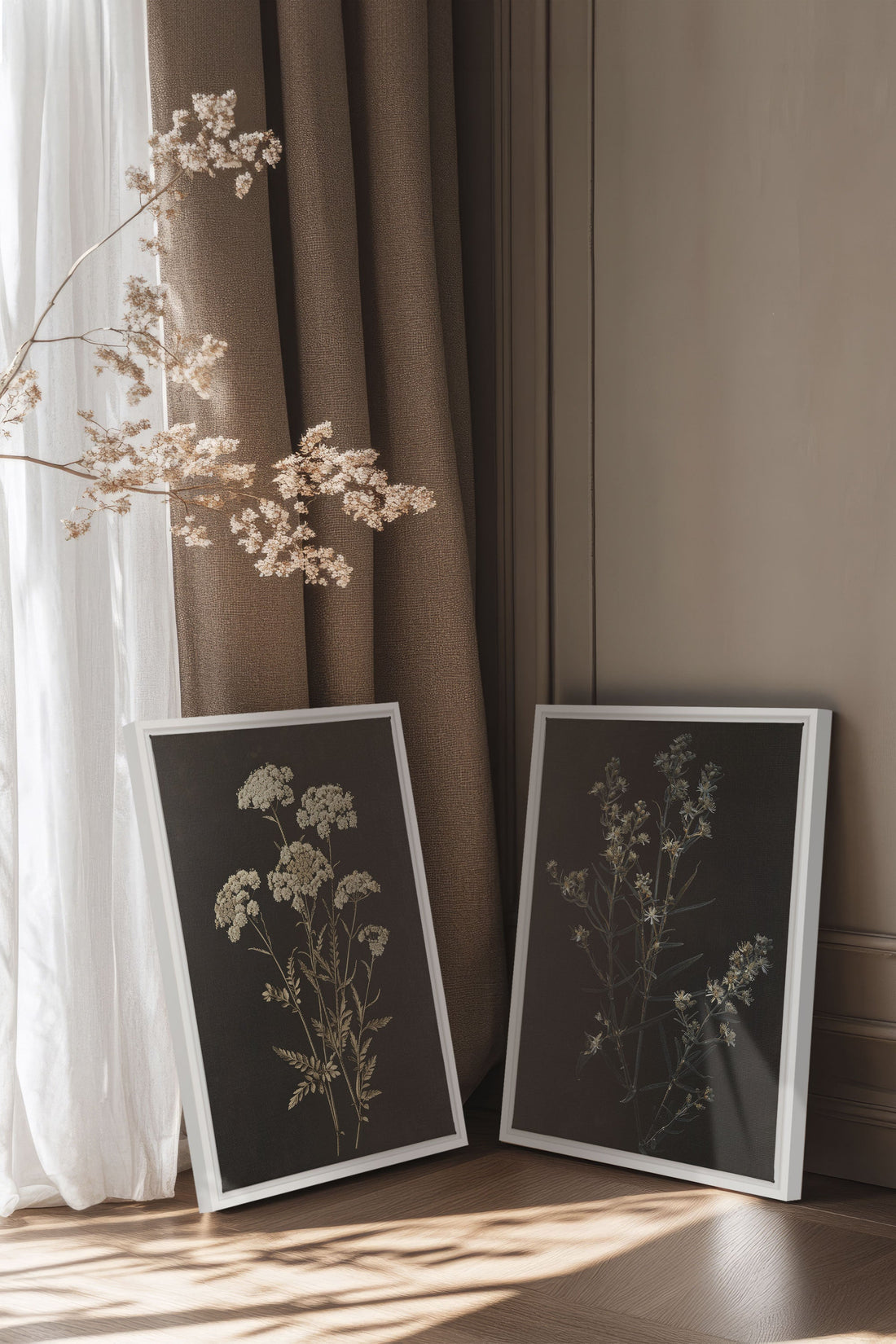 OLEKA CANVAS - DUO FLEURS PRÉCIEUSES, 2 Oeuvres sur toile étirée, encadré Blanc