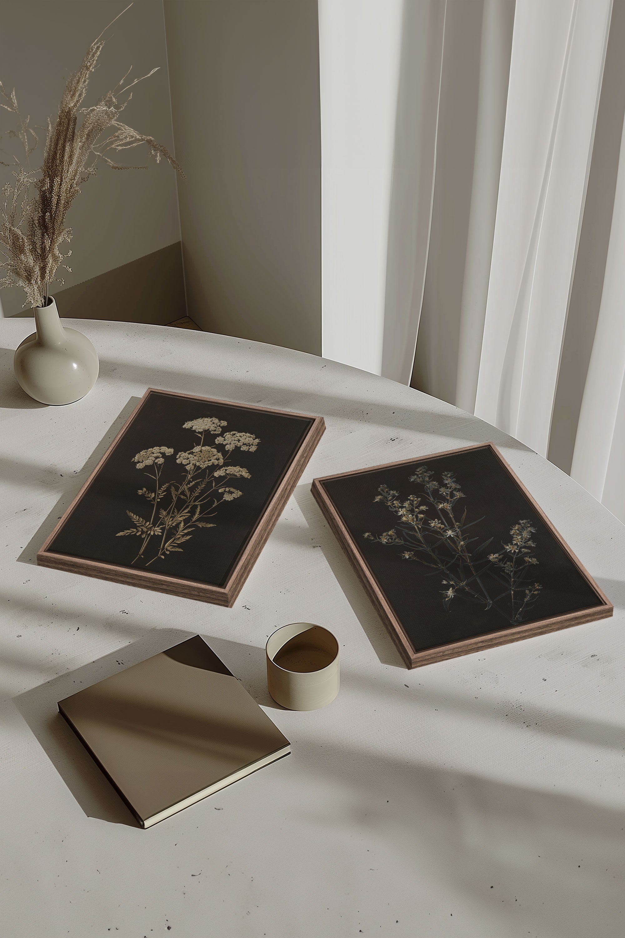 OLEKA CANVAS - DUO FLEURS PRÉCIEUSES, 2 Oeuvres sur toile étirée, encadré Brun Chêne