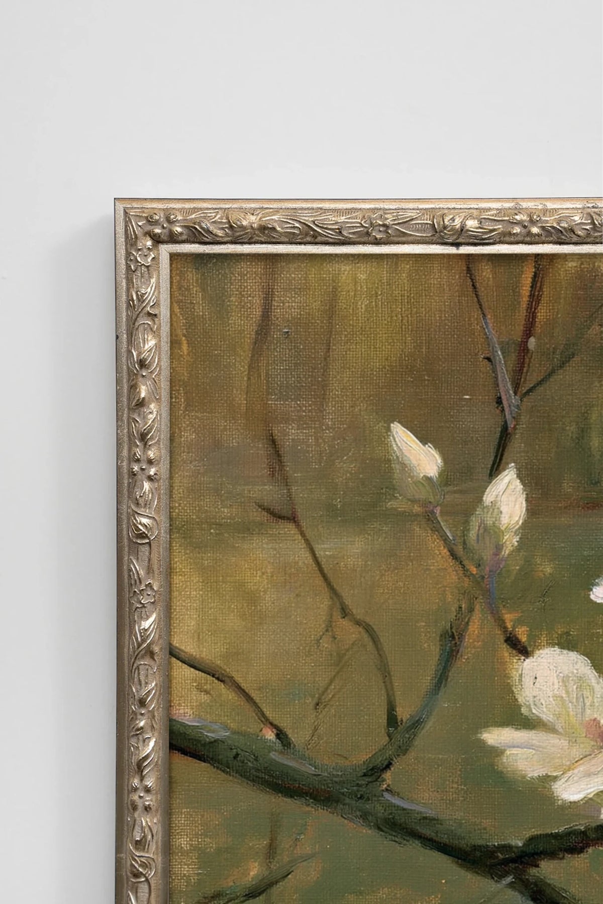 Blossom by the Water, Oeuvre sur toile rigide, encadré Vintage Argent