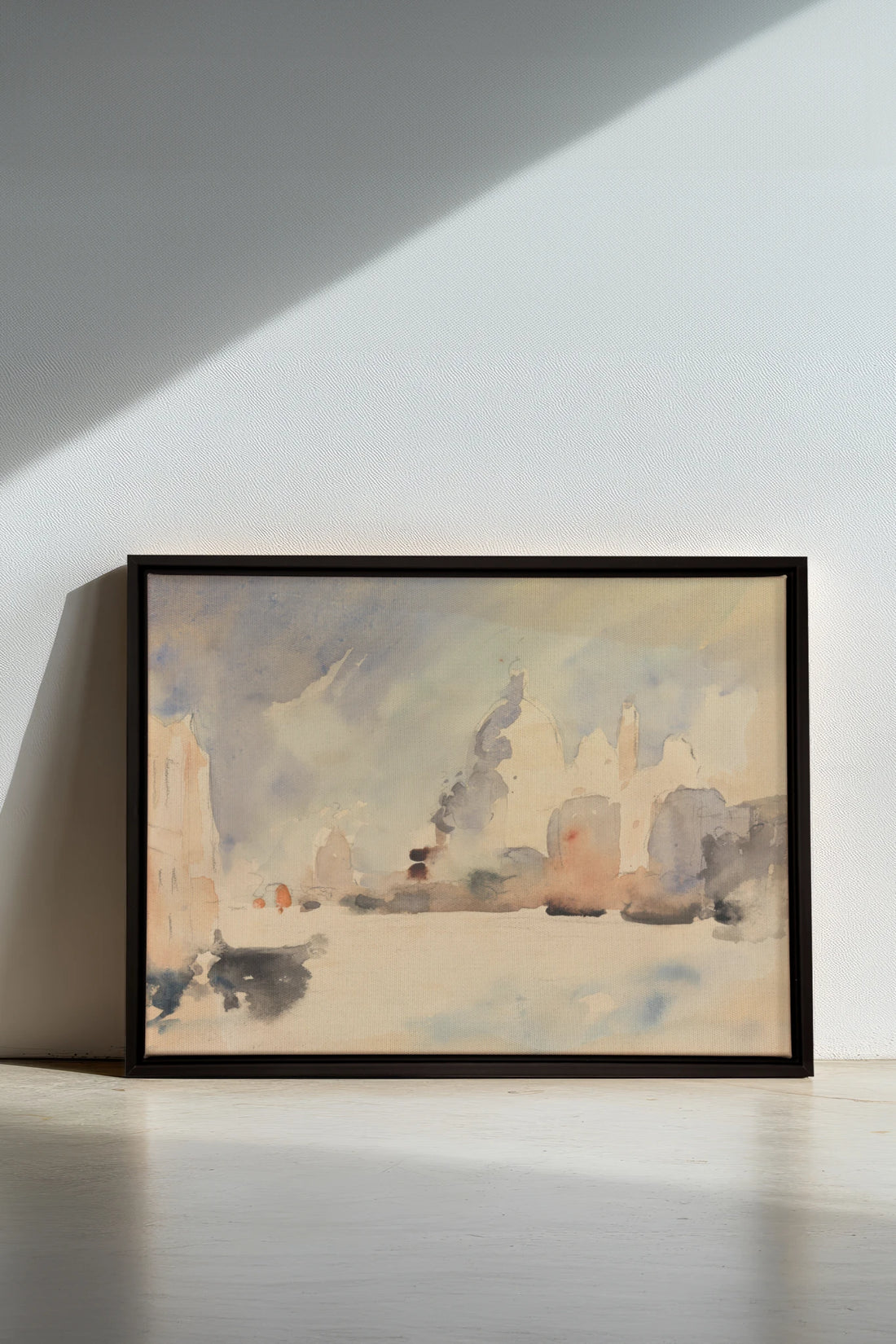 CITY IN MIST, Oeuvre sur toile étirée, encadré Noir