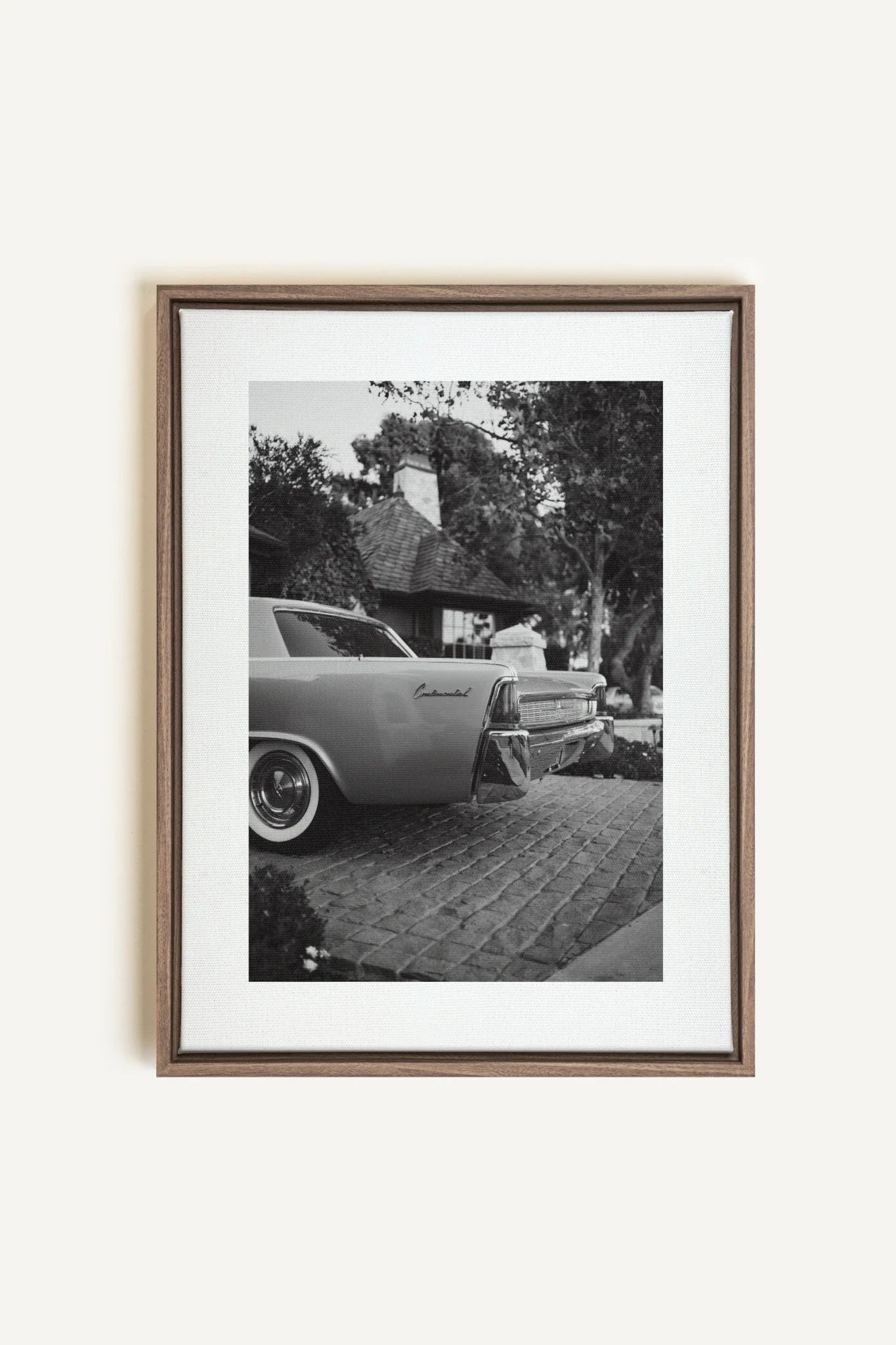 OLEKA CANVAS - CONTINENTAL CHARM, Oeuvre sur toile étirée, encadré Brun Chêne