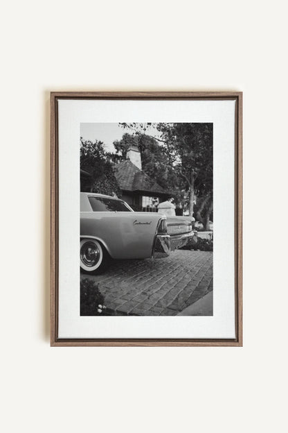 OLEKA CANVAS - CONTINENTAL CHARM, Oeuvre sur toile étirée, encadré Brun Chêne