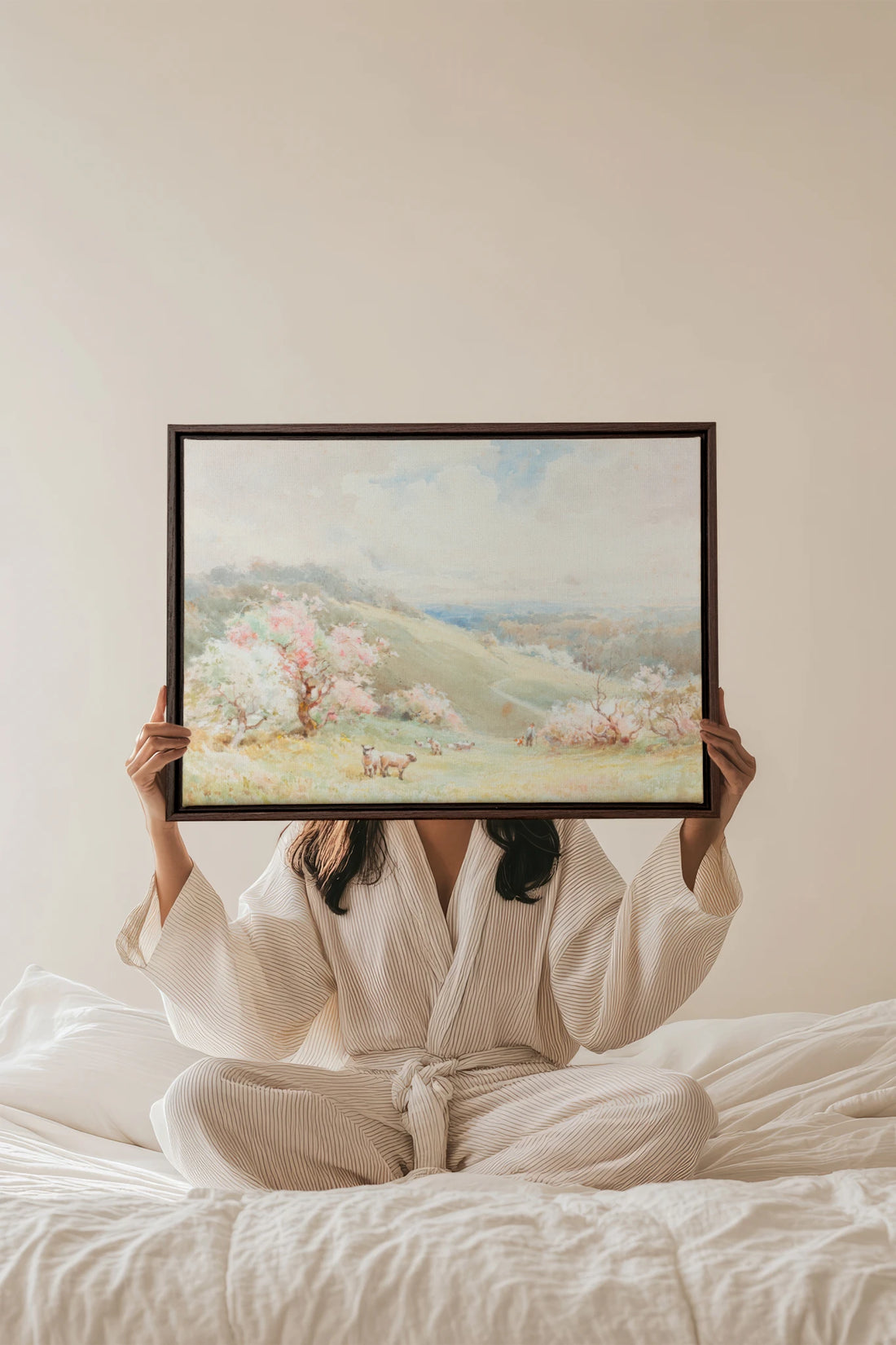 DOUCE SAISON, Oeuvre sur toile étirée, encadré Brun Noyer