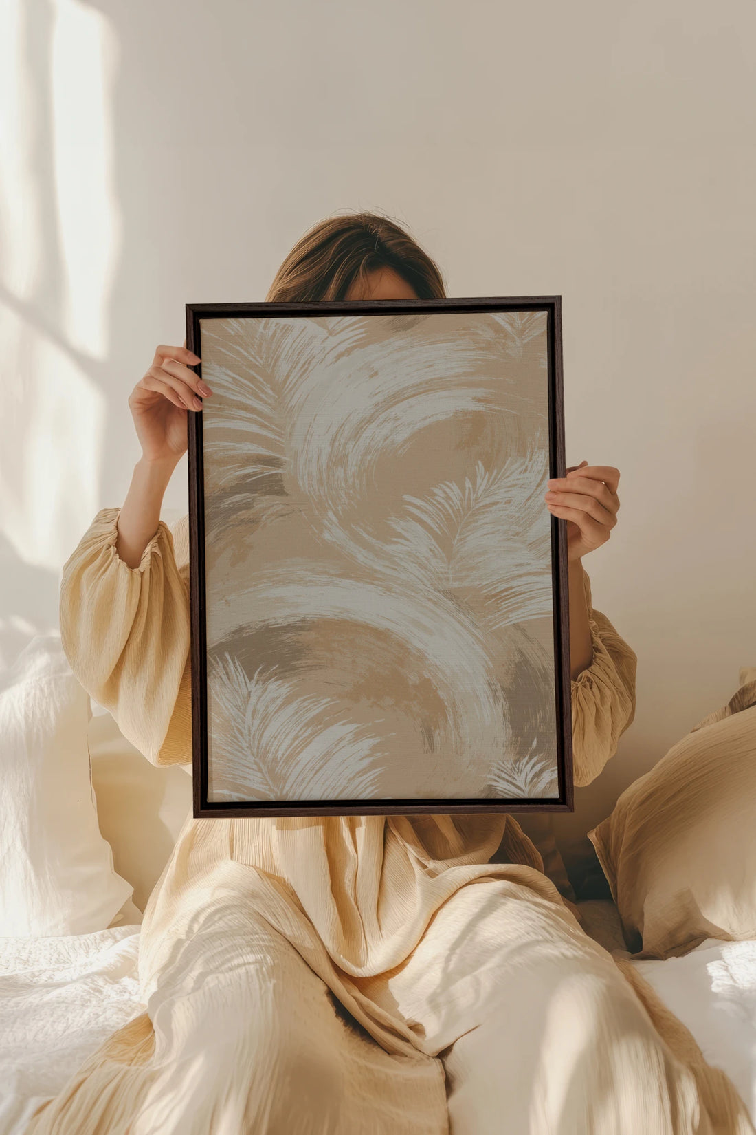 YVORY SWEEP, Oeuvre sur toile étirée, encadré Brun Noyer