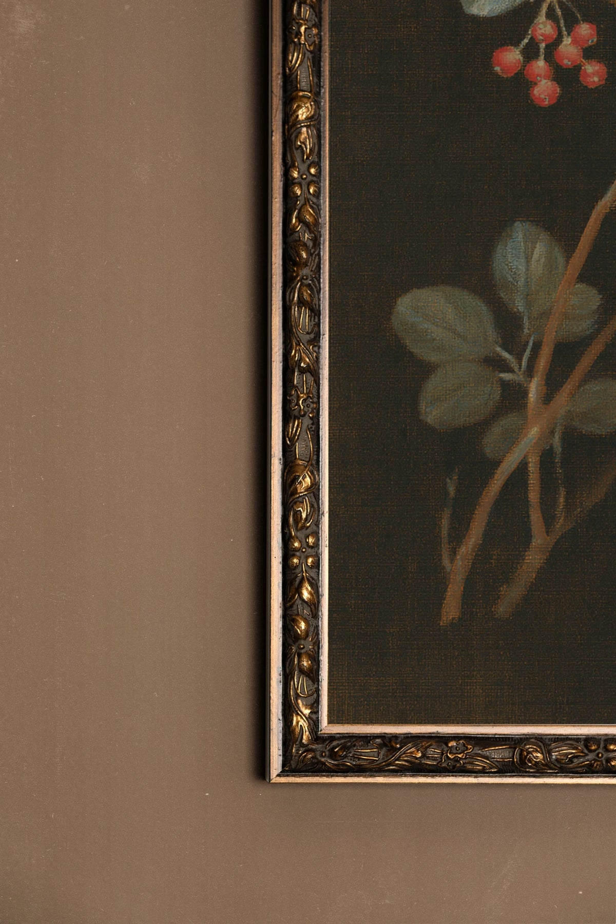 MIDNIGHT BERRIES, Oeuvre sur toile rigide, encadré Vintage Bronze