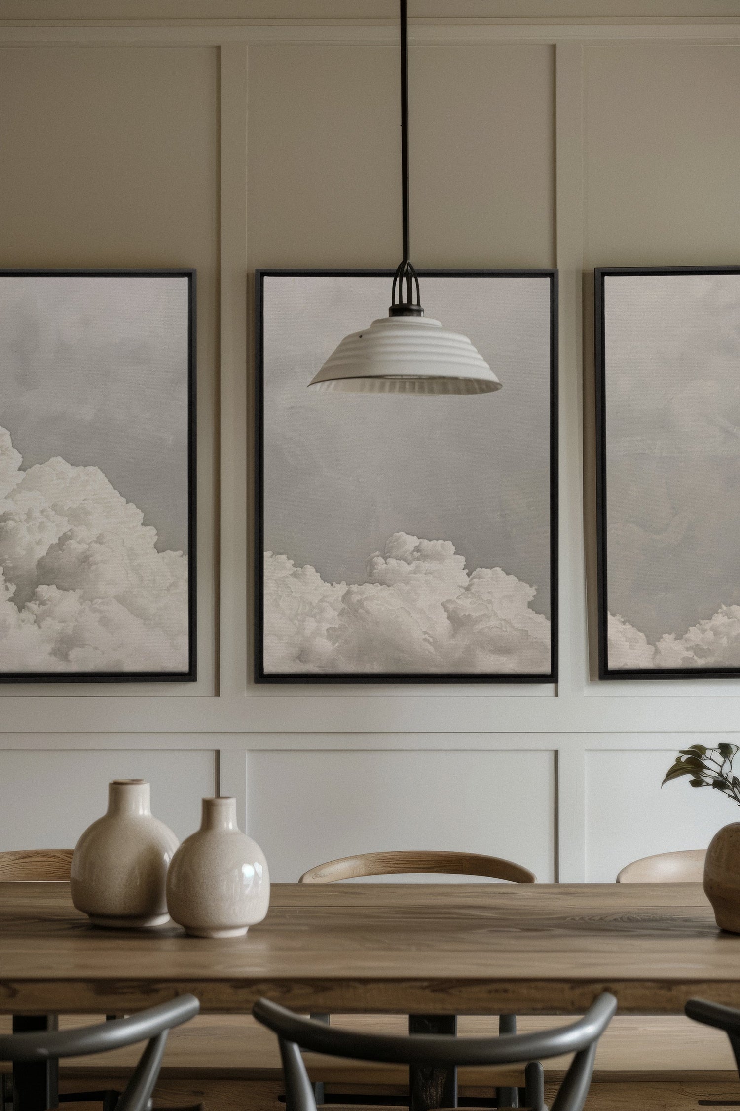 OLEKA CANVAS - ANTIQUE CLOUDSCAPE TRIO, 3 Oeuvres sur toile étirée, encadré Noir