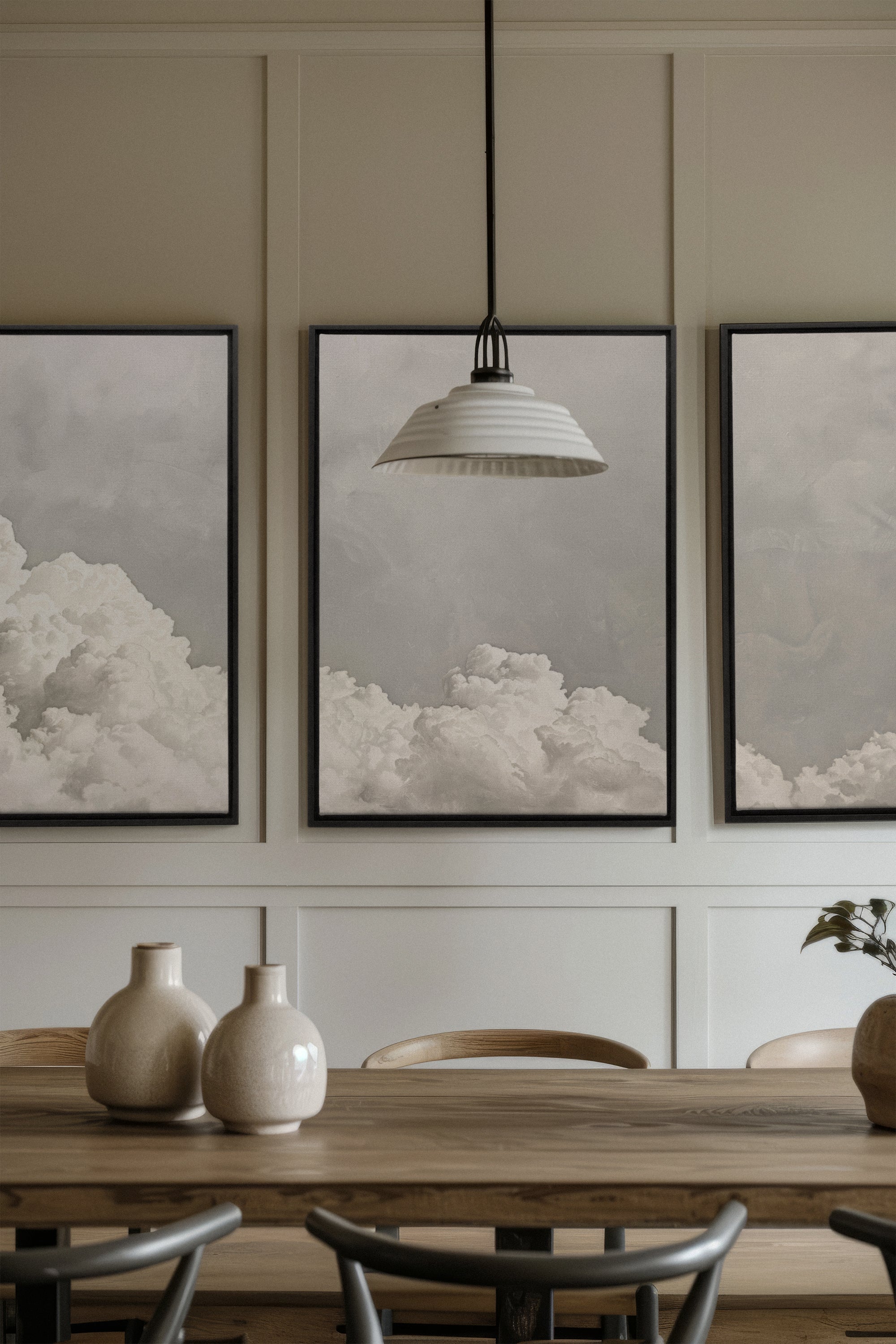 OLEKA CANVAS - ANTIQUE CLOUDSCAPE TRIO, 3 Oeuvres sur toile étirée, encadré Noir